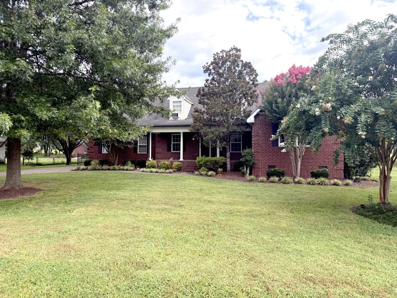 3006 Chapel Hills Dr, Murfreesboro, TN 37129