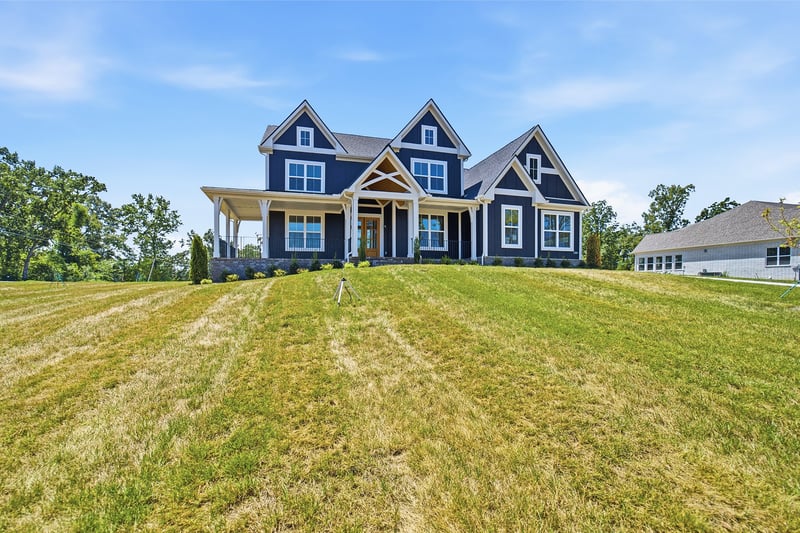 7281 Belvoir Dr, Fairview, TN 37062