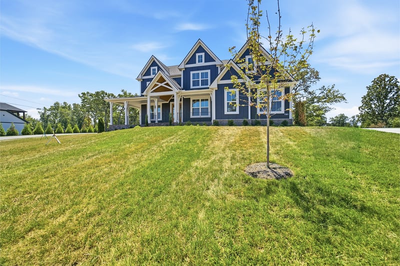 7281 Belvoir Dr, Fairview, TN 37062