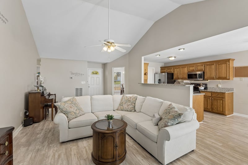 3011 Candlelite Dr, Spring Hill, TN 37174