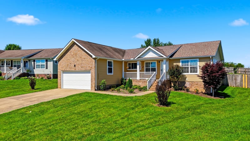 2013 Vancroft Cir, Spring Hill, TN 37174