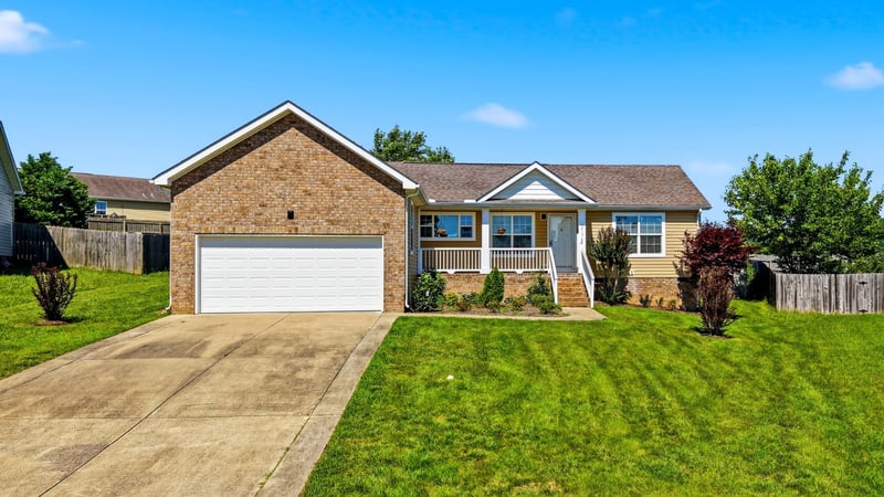 2013 Vancroft Cir, Spring Hill, TN 37174