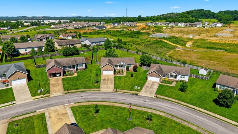2013 Vancroft Cir, Spring Hill, TN 37174