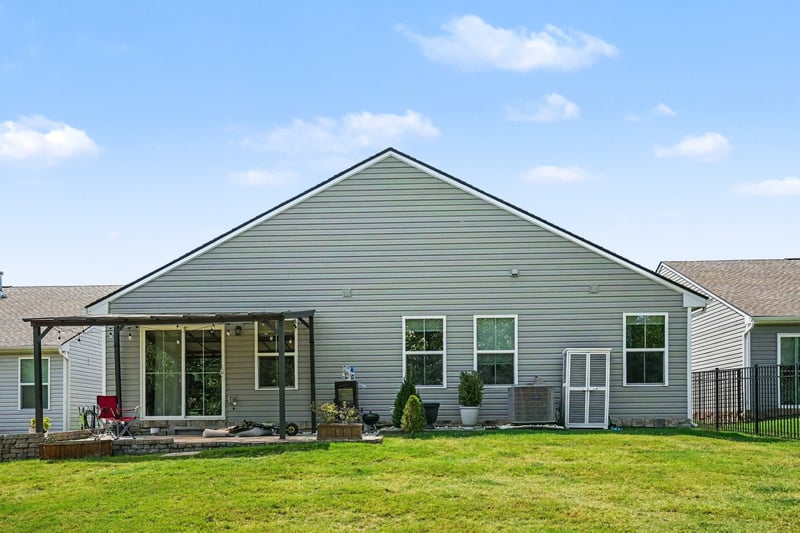 831 Wilkinson Ln, White House, TN 37188