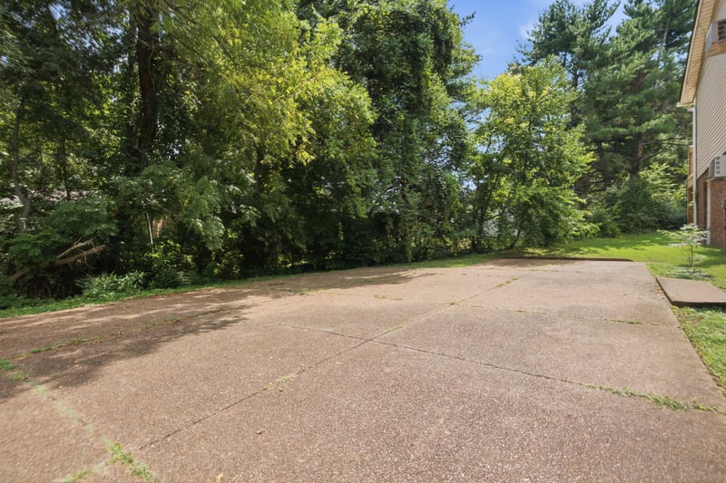 473 Ellenwood Dr, Nashville, TN 37211