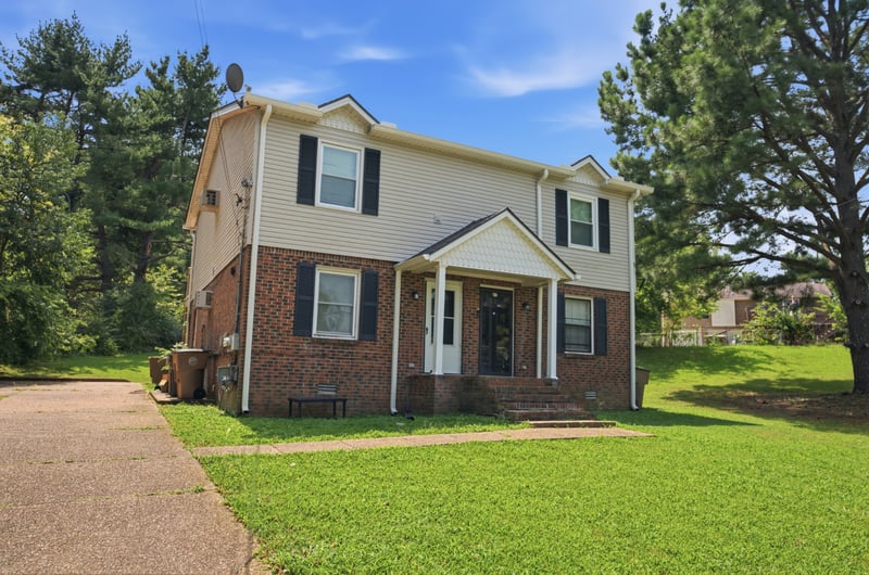 473 Ellenwood Dr, Nashville, TN 37211