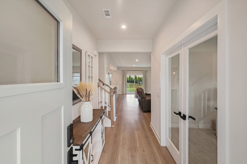1913 Oak Dr, Murfreesboro, TN 37128