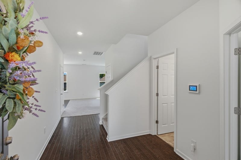 156 Hampshire Way, White House, TN 37188