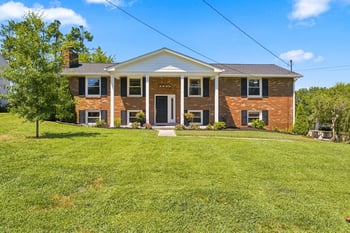 6314 Saint Henry Dr, Nashville, TN 37205