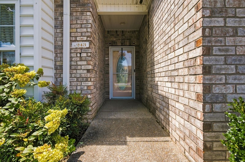243 Meandering Dr, Lebanon, TN 37090