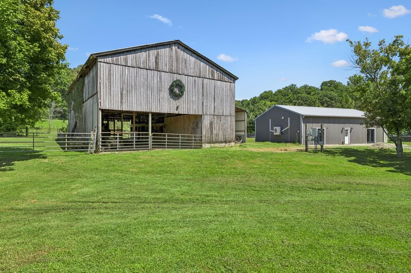 3025 Knob Creek Rd, Columbia, TN 38401