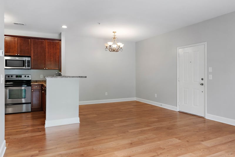 8221 Lenox Creekside Dr #10, Antioch, TN 37013
