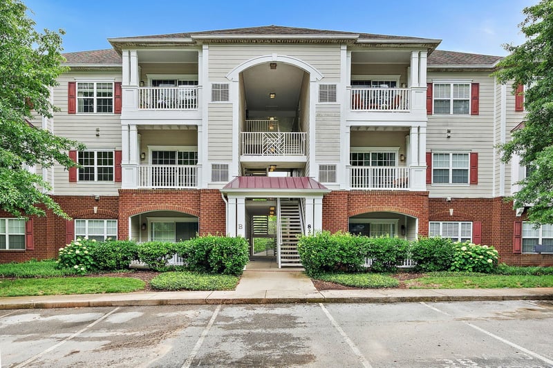 8221 Lenox Creekside Dr #10, Antioch, TN 37013
