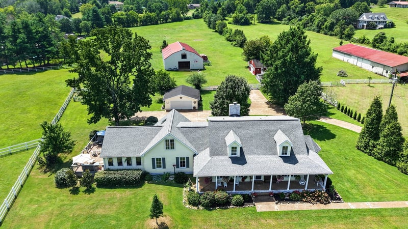 1810 Baker Rd, Goodlettsville, TN 37072