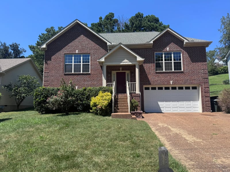 2157 Strombury Dr, Hermitage, TN 37076