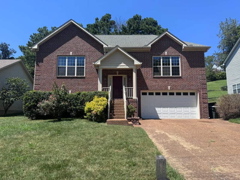 2157 Strombury Dr, Hermitage, TN 37076