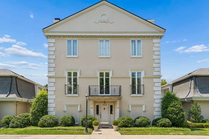 615 Belle Meade Blvd #100, Nashville, TN 37205