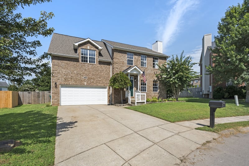 1725 Stephenson Ln, Spring Hill, TN 37174