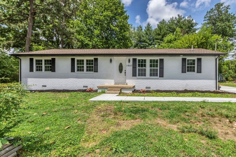 1907 Russell Dr, Murfreesboro, TN 37130