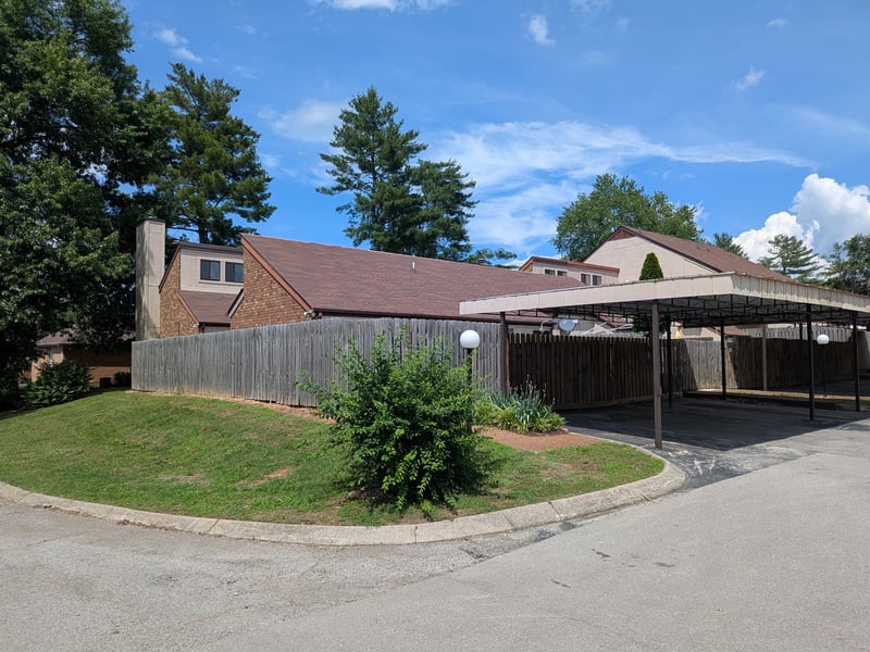 916 Old Fountain Pl, Hermitage, TN 37076