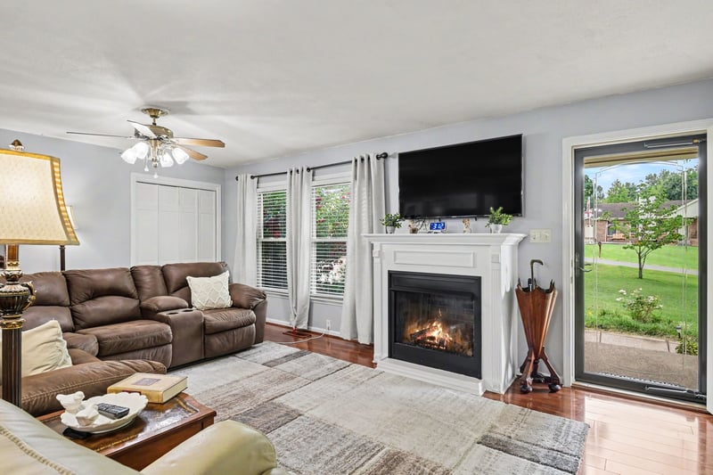 2310 Beechwood Dr, Springfield, TN 37172