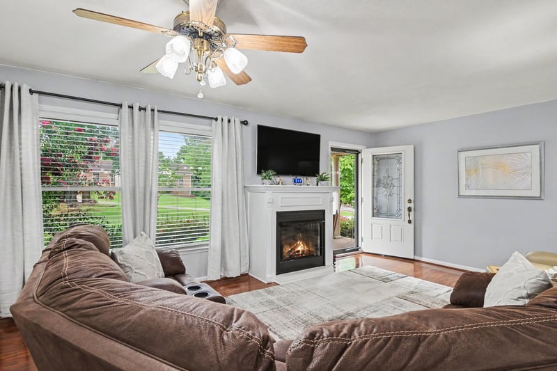 2310 Beechwood Dr, Springfield, TN 37172