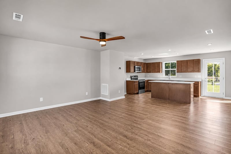 216 Laurel St, Gallatin, TN 37066