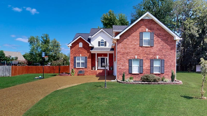1611 Woodhaven Ct, Lebanon, TN 37087