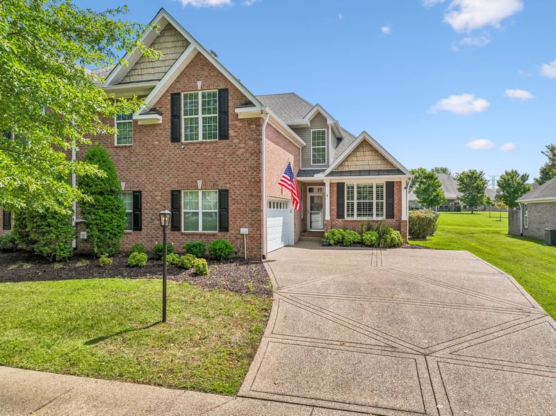 1219 Chickadee Cir, Hermitage, TN 37076