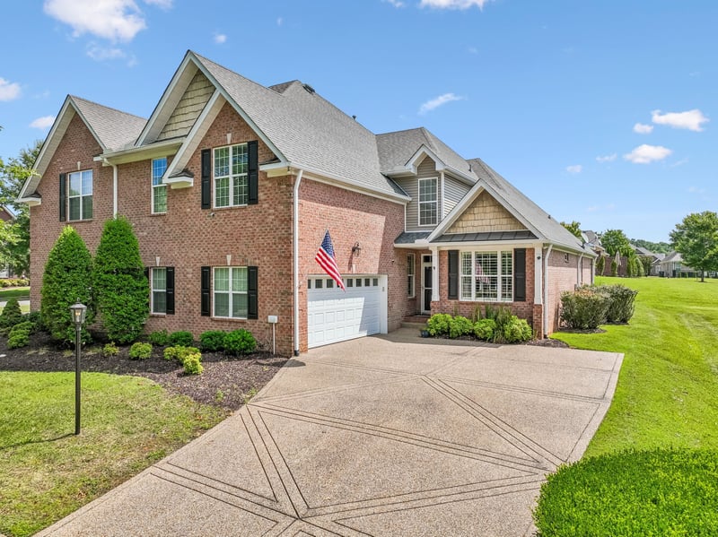 1219 Chickadee Cir, Hermitage, TN 37076