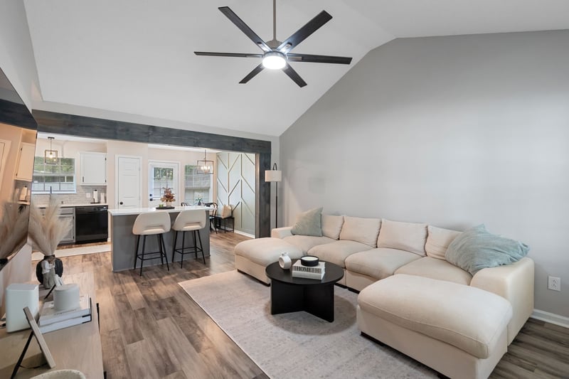 305 Cedar Park Cir, La Vergne, TN 37086