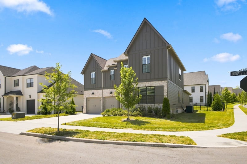 3487 Burgate Trl, Thompsons Station, TN 37179