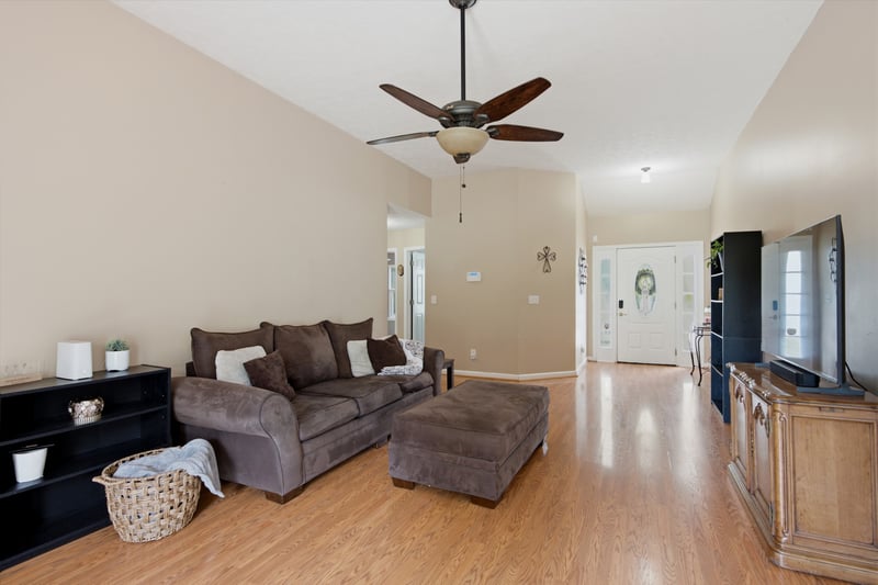 209 Beechbrook Ct, White House, TN 37188