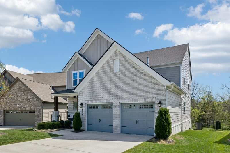 130 Newbury Dr, White House, TN 37188