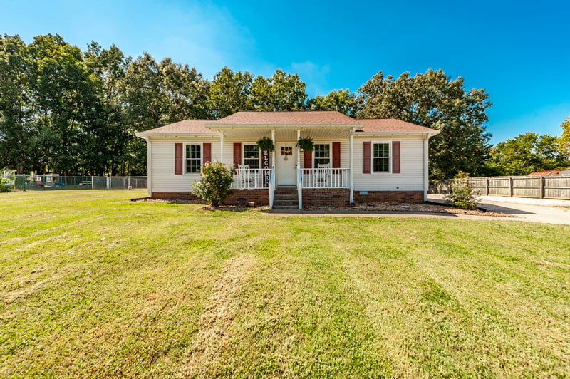 332 Forrest Dr, Greenbrier, TN 37073