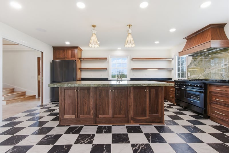 1330 Ridge Rd, Dickson, TN 37055