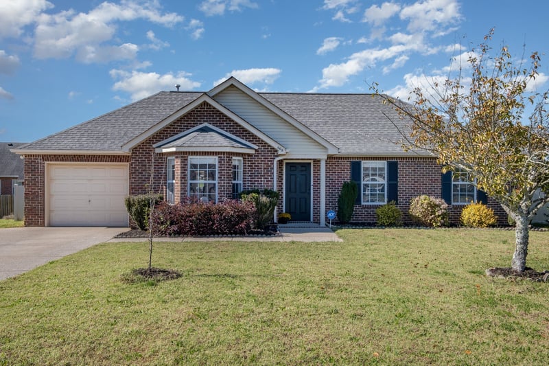 105 Blythe Ct, Smyrna, TN 37167