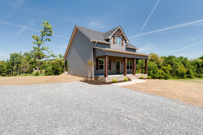 6827 Highway 41 N, Cedar Hill, TN 37032