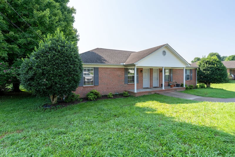1427 Potter Dr, Columbia, TN 38401