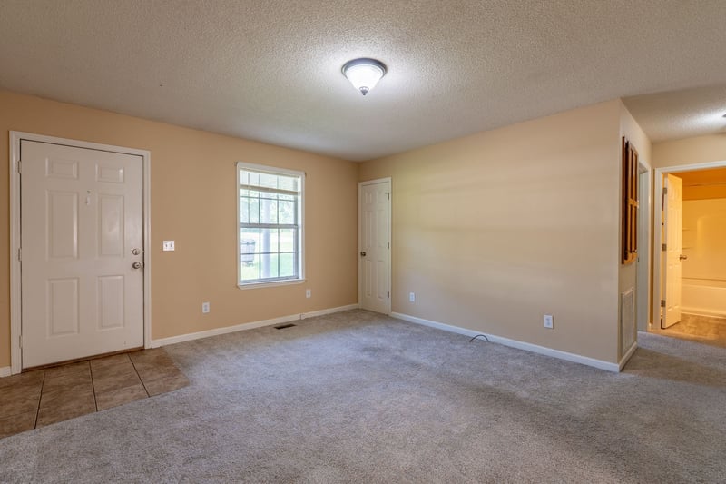 1427 Potter Dr, Columbia, TN 38401