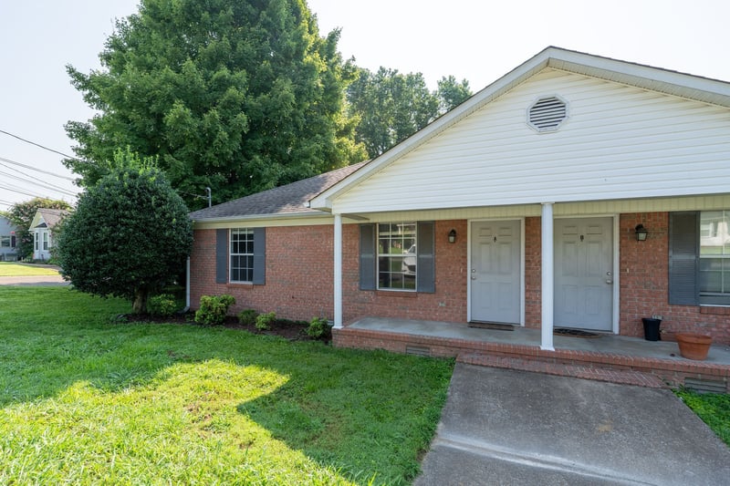1427 Potter Dr, Columbia, TN 38401