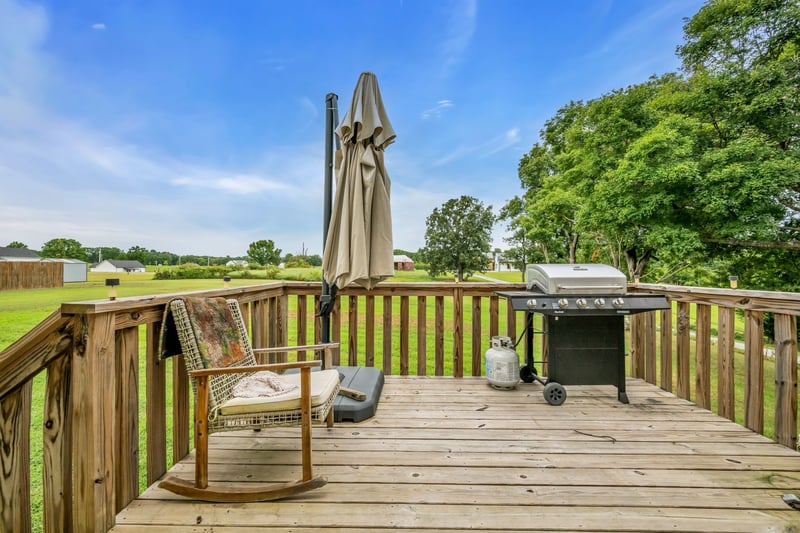 1427 Ridge Rd, Dickson, TN 37055