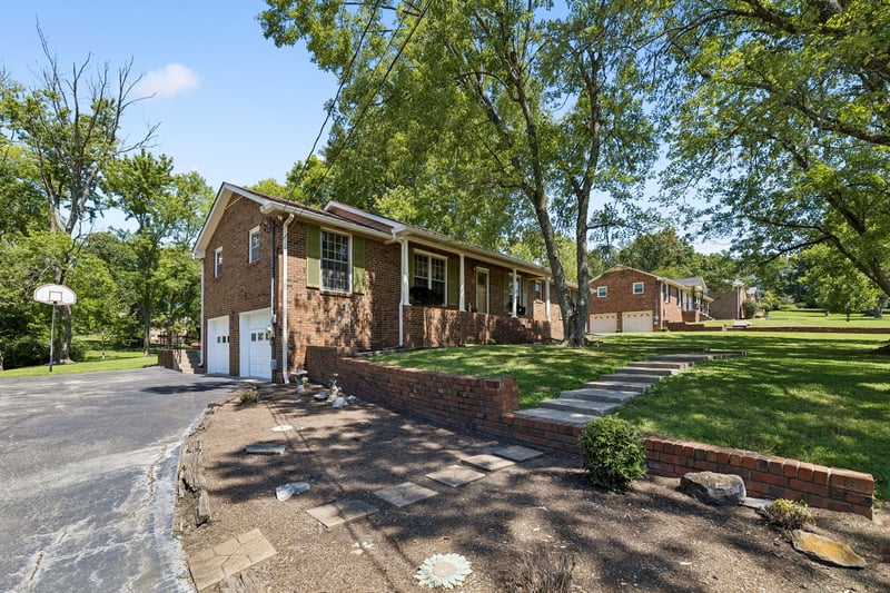 108 Due West Dr, Mount Juliet, TN 37122