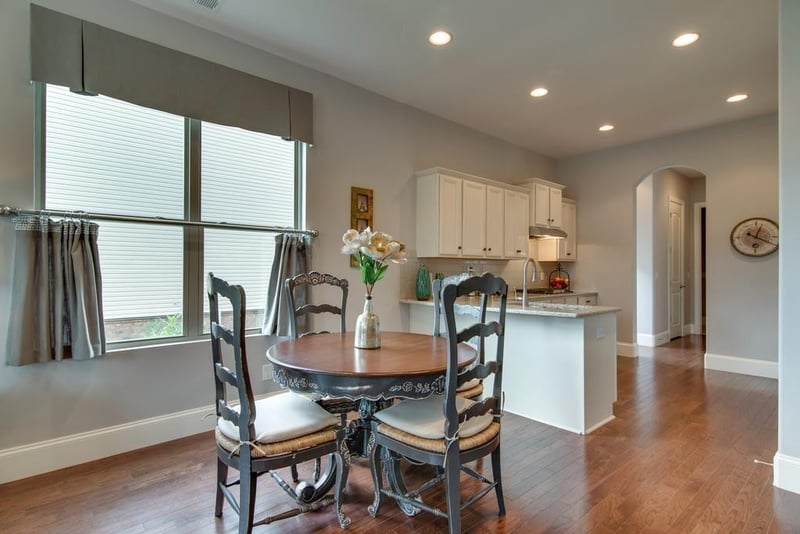 122 Oasis Dr, La Vergne, TN 37086