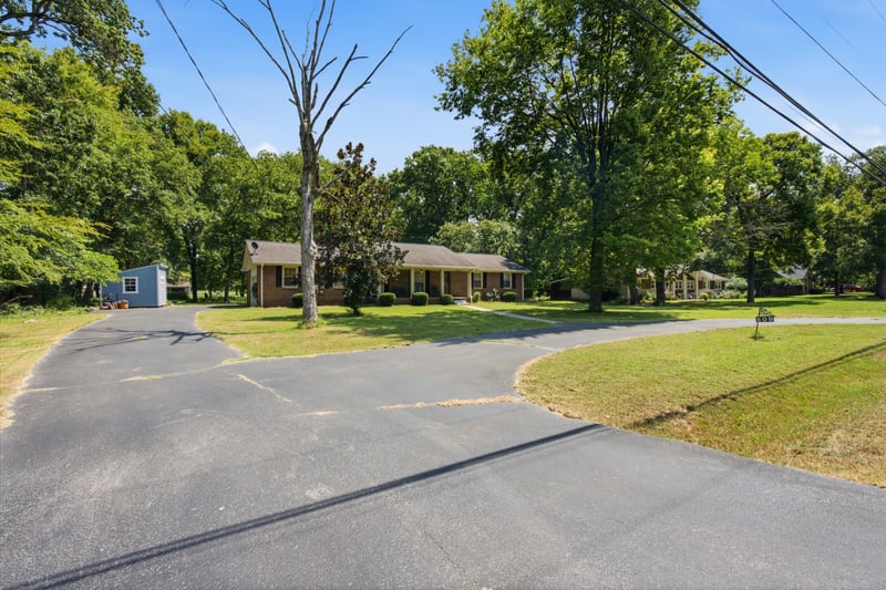 809 Dakota Dr, Lebanon, TN 37087