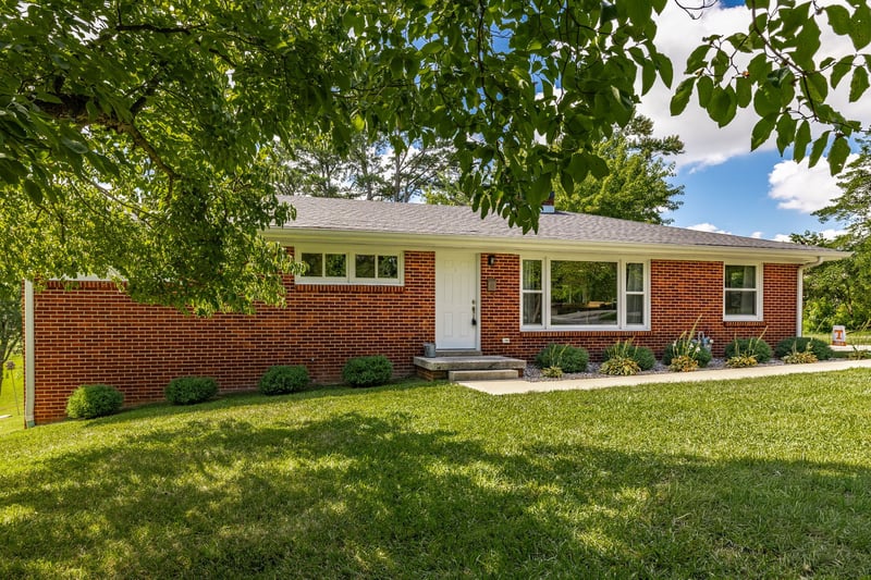 503 N Pawnee Dr, Springfield, TN 37172