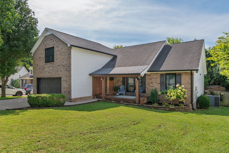 2745 Mollys Ct, Spring Hill, TN 37174