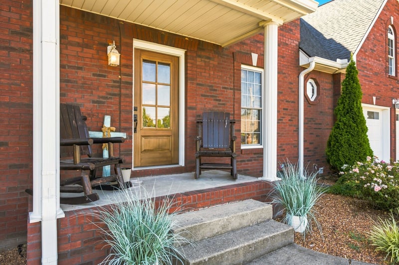2053 Hickory Dr, Springfield, TN 37172