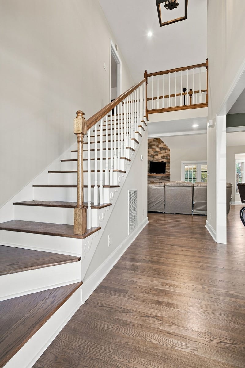 2053 Hickory Dr, Springfield, TN 37172