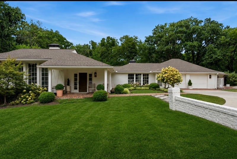 6010 Hickory Valley Rd, Nashville, TN 37205